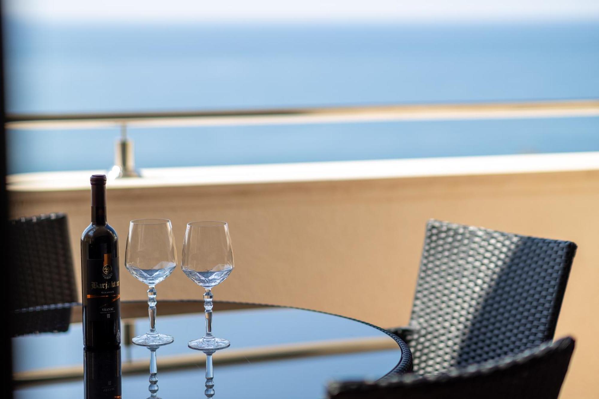 Barjaktar - Luxury &